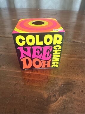Pink viral Needoh color changing stress toy.